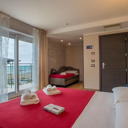 Hotel London Cattolica Eksteriør bilde