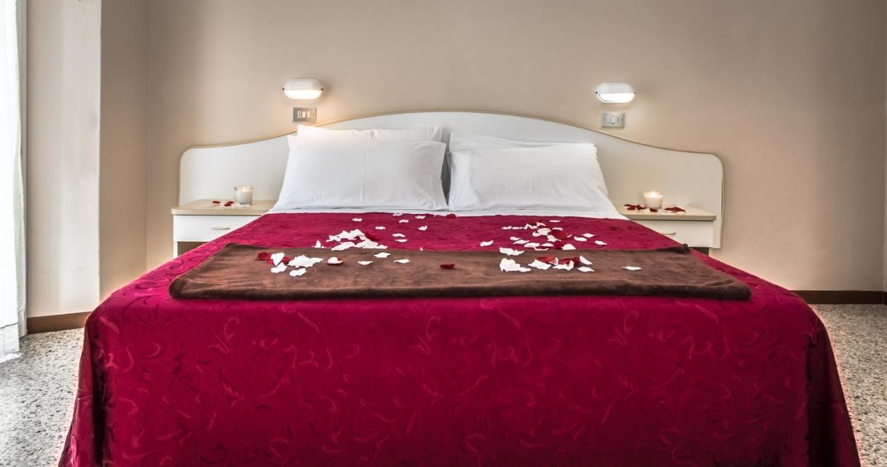 Hotel London Cattolica Eksteriør bilde