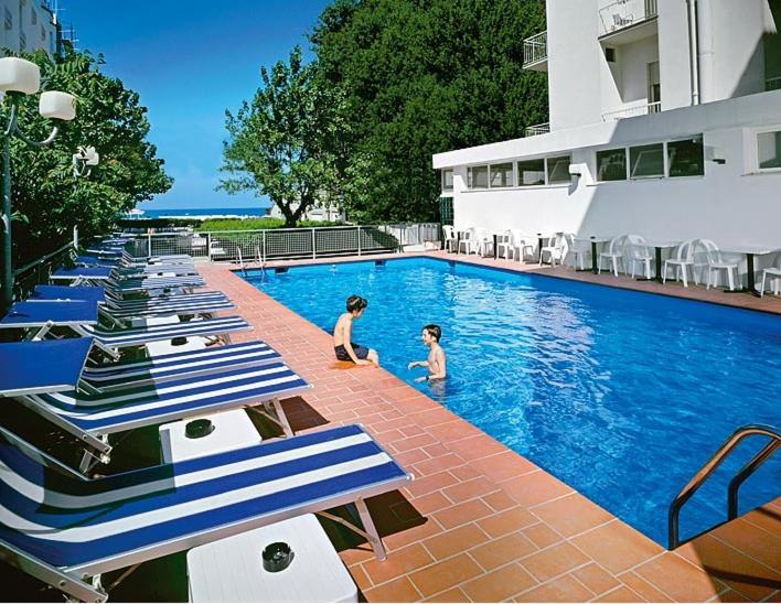 Hotel London Cattolica Eksteriør bilde