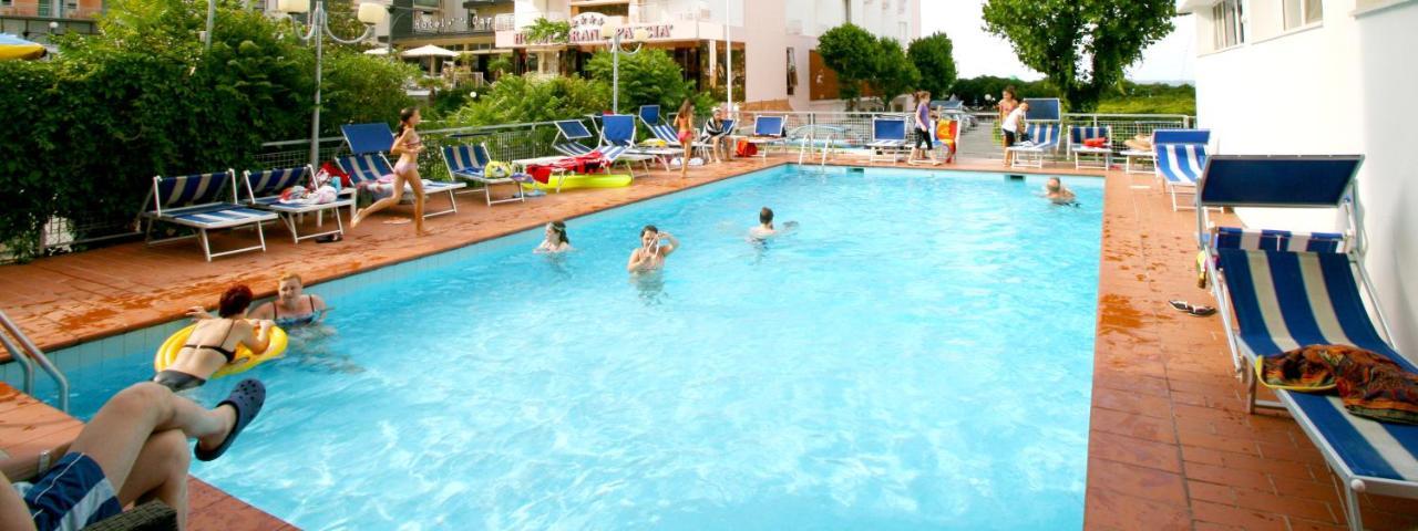 Hotel London Cattolica Eksteriør bilde