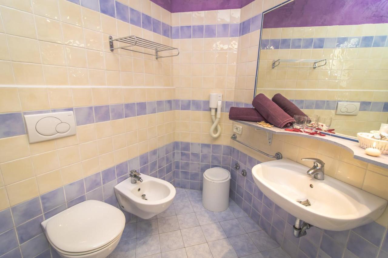 Hotel London Cattolica Eksteriør bilde