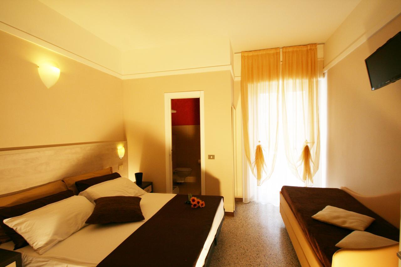 Hotel London Cattolica Eksteriør bilde